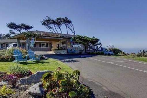 фото отеля Cambria Shores Inn