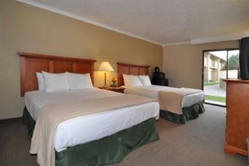 фото отеля BEST WESTERN Ahtanum Inn