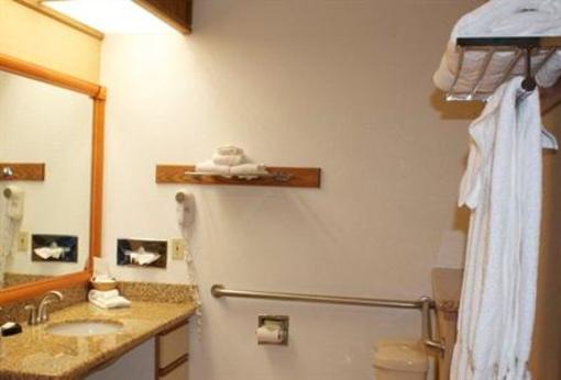 фото отеля BEST WESTERN Ahtanum Inn