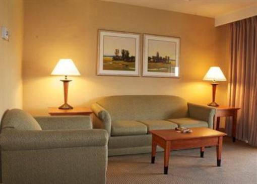 фото отеля BEST WESTERN Ahtanum Inn