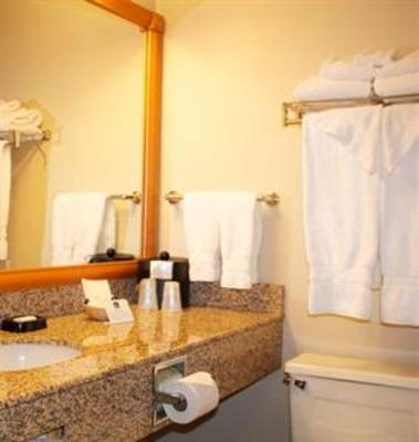 фото отеля BEST WESTERN Ahtanum Inn