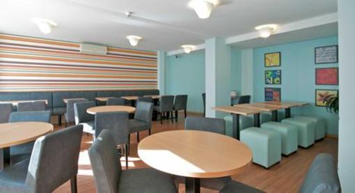 фото отеля B&B Hotel Koln Porz Airport