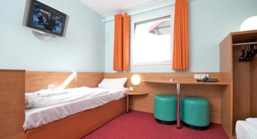 фото отеля B&B Hotel Koln Porz Airport