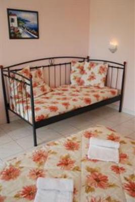 фото отеля Tsiolis Studios Apartments & Luxury Suites Tsilivi