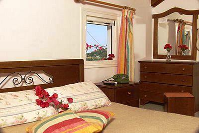фото отеля Tsiolis Studios Apartments & Luxury Suites Tsilivi