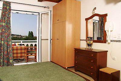 фото отеля Tsiolis Studios Apartments & Luxury Suites Tsilivi