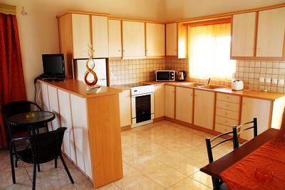 фото отеля Tsiolis Studios Apartments & Luxury Suites Tsilivi