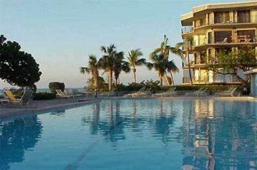 фото отеля 1800 Atlantic Condominiums Key West