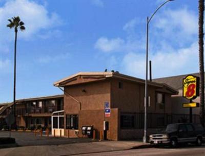 фото отеля Super 8 Los Angeles Culver City Area