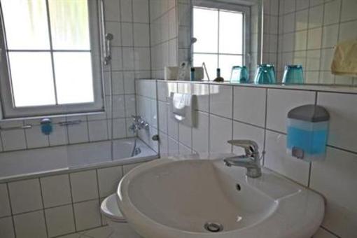 фото отеля Inselhotel Rugen Gohren