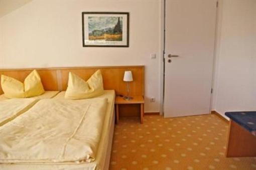 фото отеля Inselhotel Rugen Gohren