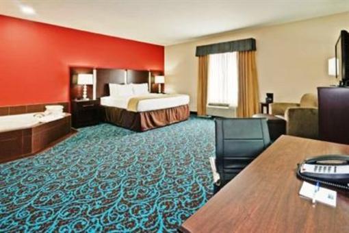 фото отеля Holiday Inn Express & Suites New Philadelphia