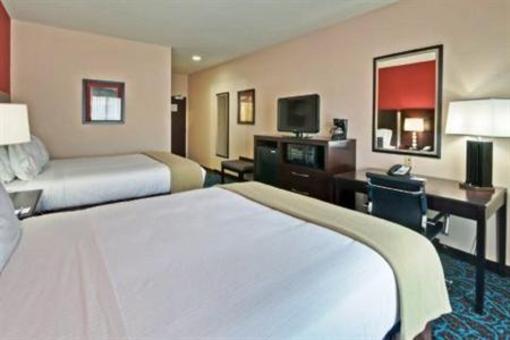 фото отеля Holiday Inn Express & Suites New Philadelphia