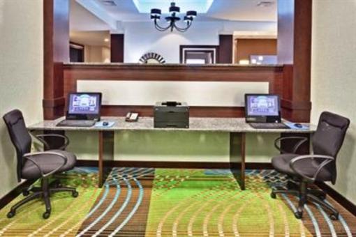 фото отеля Holiday Inn Express & Suites New Philadelphia