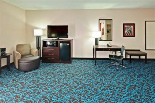 фото отеля Holiday Inn Express & Suites New Philadelphia