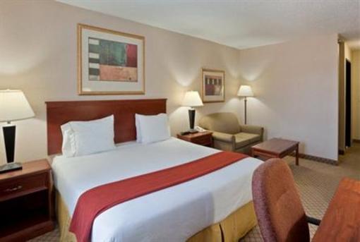 фото отеля Holiday Inn Express Dodge City