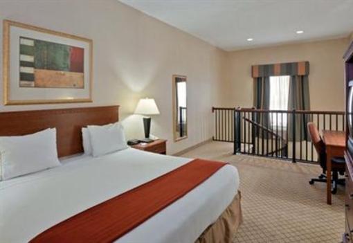 фото отеля Holiday Inn Express Dodge City