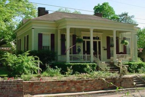 фото отеля McKay House Bed and Breakfast Inn