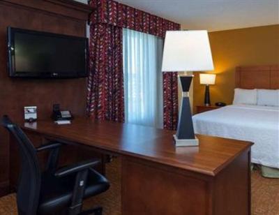 фото отеля Hampton Inn & Suites Mobile/I-65 @ Airport Blvd