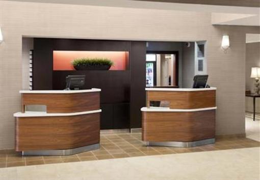 фото отеля Courtyard by Marriott Charlottesville - University Medical Center