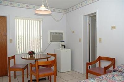 фото отеля Birch Patio Motel