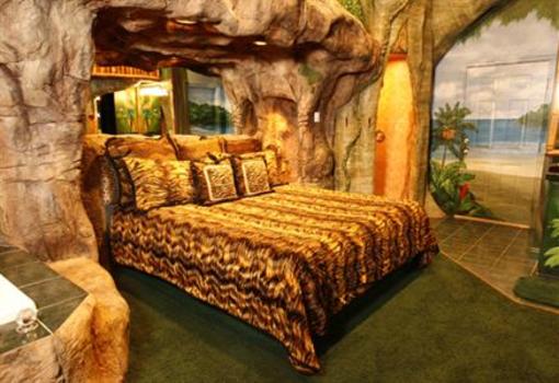 фото отеля Black Swan Inn Luxurious Theme Suites