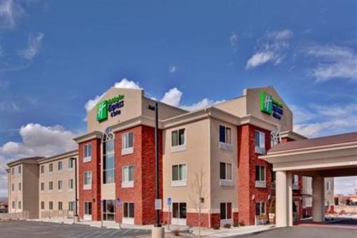 фото отеля Holiday Inn Express Hotel & Suites Albuquerque Airport