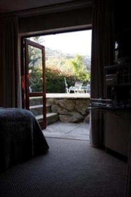 фото отеля 1 On Queens Boutique Guest House