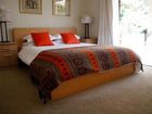 фото отеля 1 On Queens Boutique Guest House