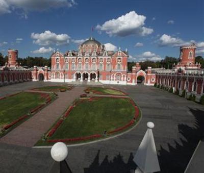 фото отеля Petroff Palace