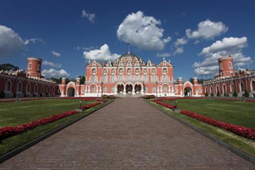 фото отеля Petroff Palace