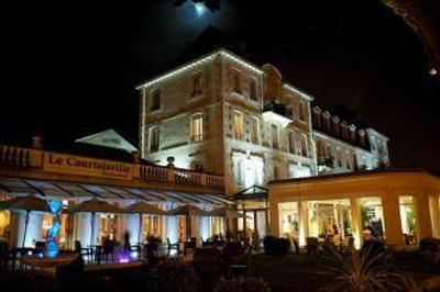 фото отеля Grand Hotel de Courtoisville