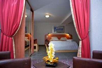 фото отеля Grand Hotel de Courtoisville