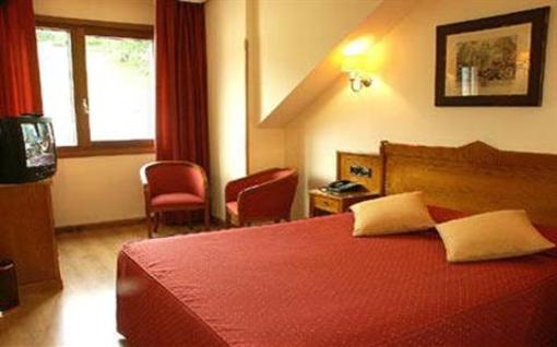 фото отеля Hotel Ciudad de Cangas de Onis