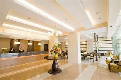 фото отеля Baguio Burnham Suites Hotel
