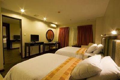 фото отеля Baguio Burnham Suites Hotel