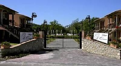 фото отеля Villaggio Le Querce
