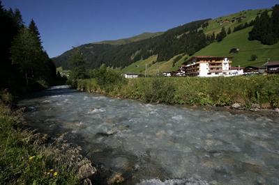фото отеля Hotel Tuxertal