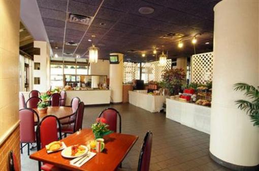 фото отеля Quality Suites Downtown Windsor