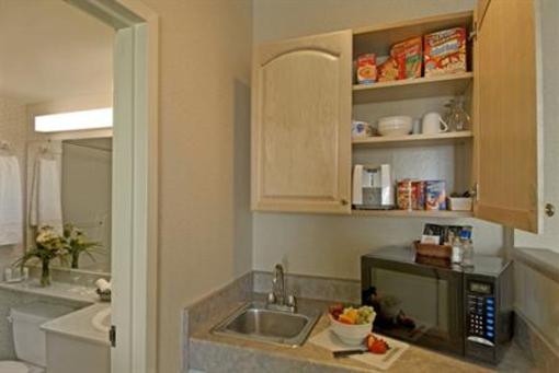фото отеля Quality Suites Downtown Windsor