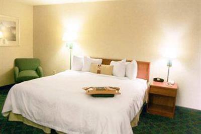фото отеля Hampton Inn Eugene