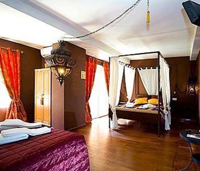 фото отеля Rooms Deluxe Hotel