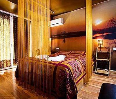 фото отеля Rooms Deluxe Hotel