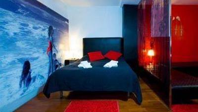 фото отеля Rooms Deluxe Hotel