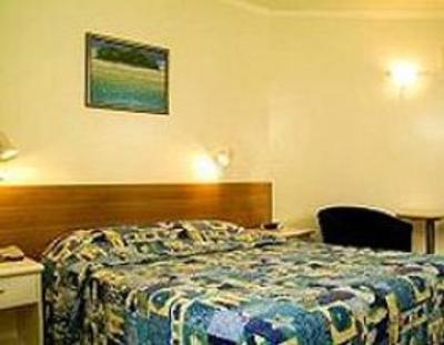 фото отеля Tropical Queenslander Hotel Cairns