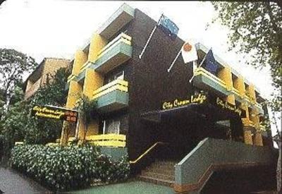 фото отеля City Crown Motel
