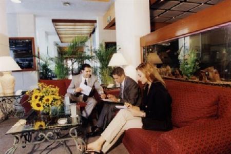 фото отеля Vista Express Plaza Del Sol Hotel Guadalajara