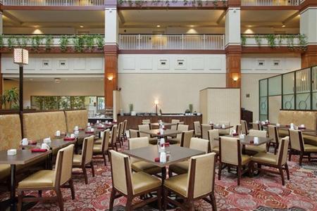 фото отеля Hilton Suites