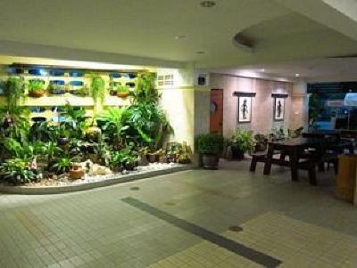 фото отеля Hi-Season Hotel