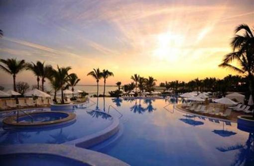фото отеля Pueblo Bonito Emerald Bay